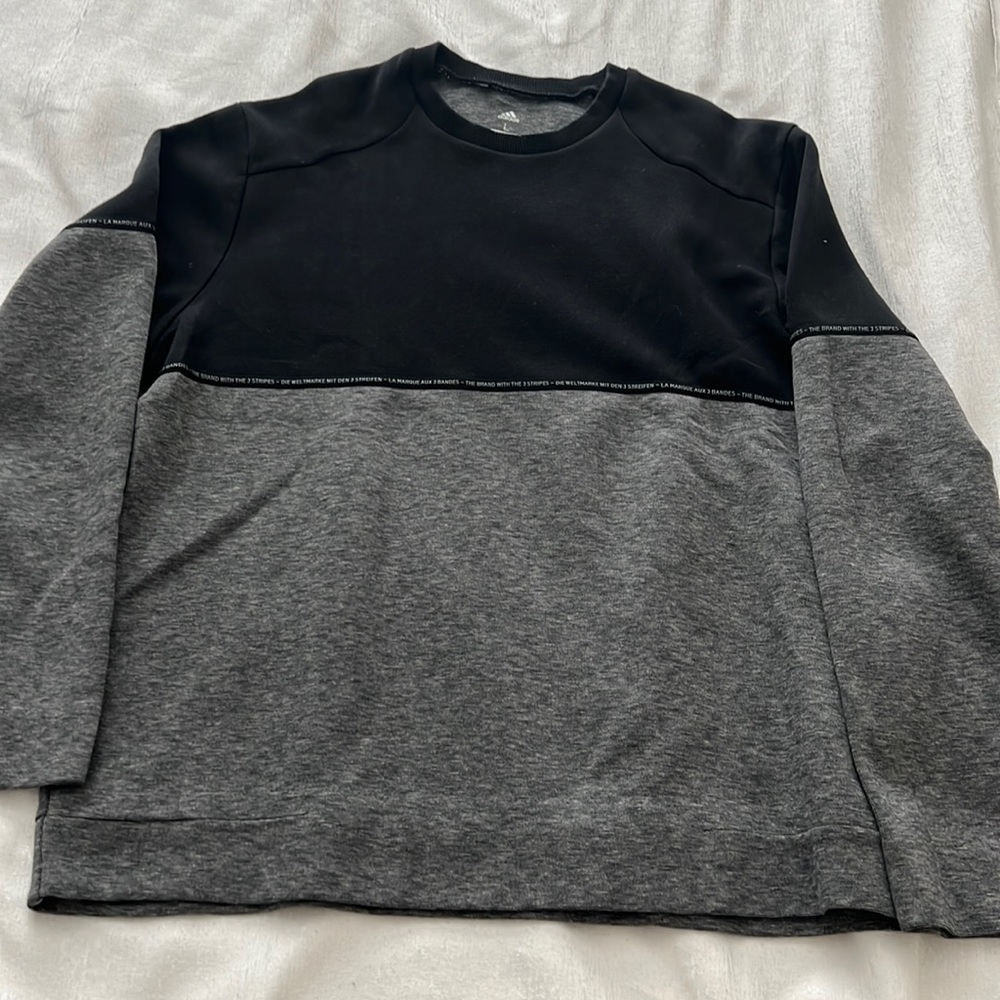 Adidas addicros golf sweater-Size large barley worn-same pattern front to back